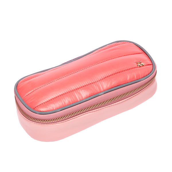 A plain pencil box, varnished with Jeune Premier designs, with a selection of elastic bands on the lid to store your favorite pens.