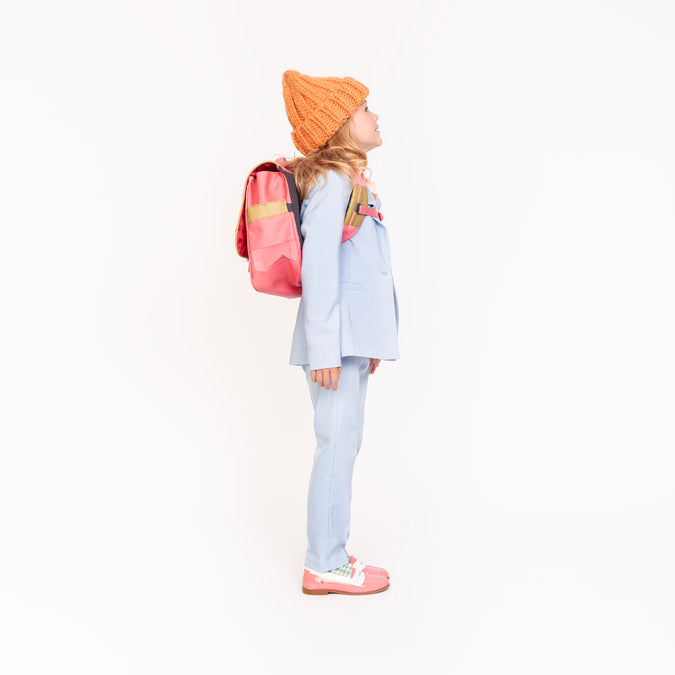 Trendy schoolbag for children from 6 to 8 years old. This Jeune Premier It Bag Midi Candy is a real back-to-school essential.
