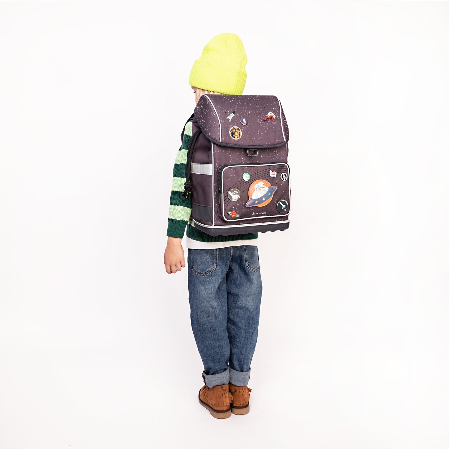 Discover the Jeune Premier Ergomaxx, the most ergonomic backpack in the world for boys aged 6 to 10. The Space Invaders print is ideal for boys fascinated by space.