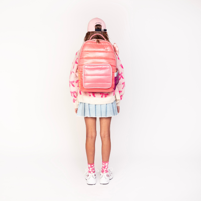 Trendy backpack for children from 6 years. The New Bobbie Puffer Pink is a rework of the classic Bobbie model.