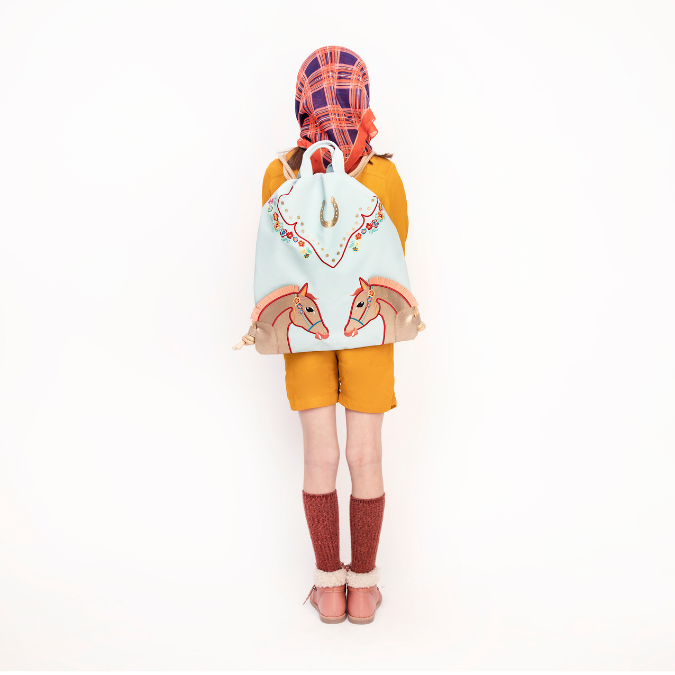 Check out the multifunctional Jeune Premier City Bag Cavalerie Florale that can be used as a swimming bag, sports bag or fashion accessory. Horse girls will love the baby blue Cavalerie Florale design.