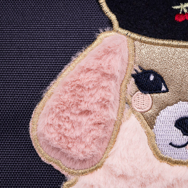 Trendy schoolbag for children from 6 to 8 years old. This Pet-à-Porter Jeune Premier midi “it-bag” is a real back-to-school essential.