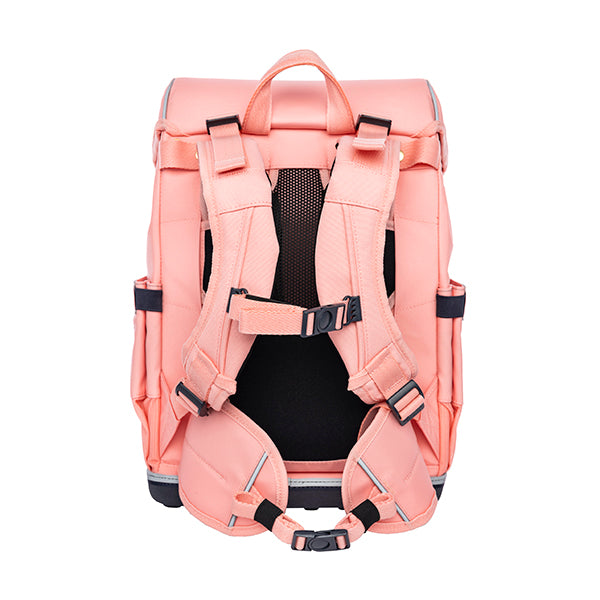 Discover the Jeune Premier Ergomaxx Jewellery Box Pink, the most ergonomic, durable and beautiful backpack in the world for girls aged 6 to 10.