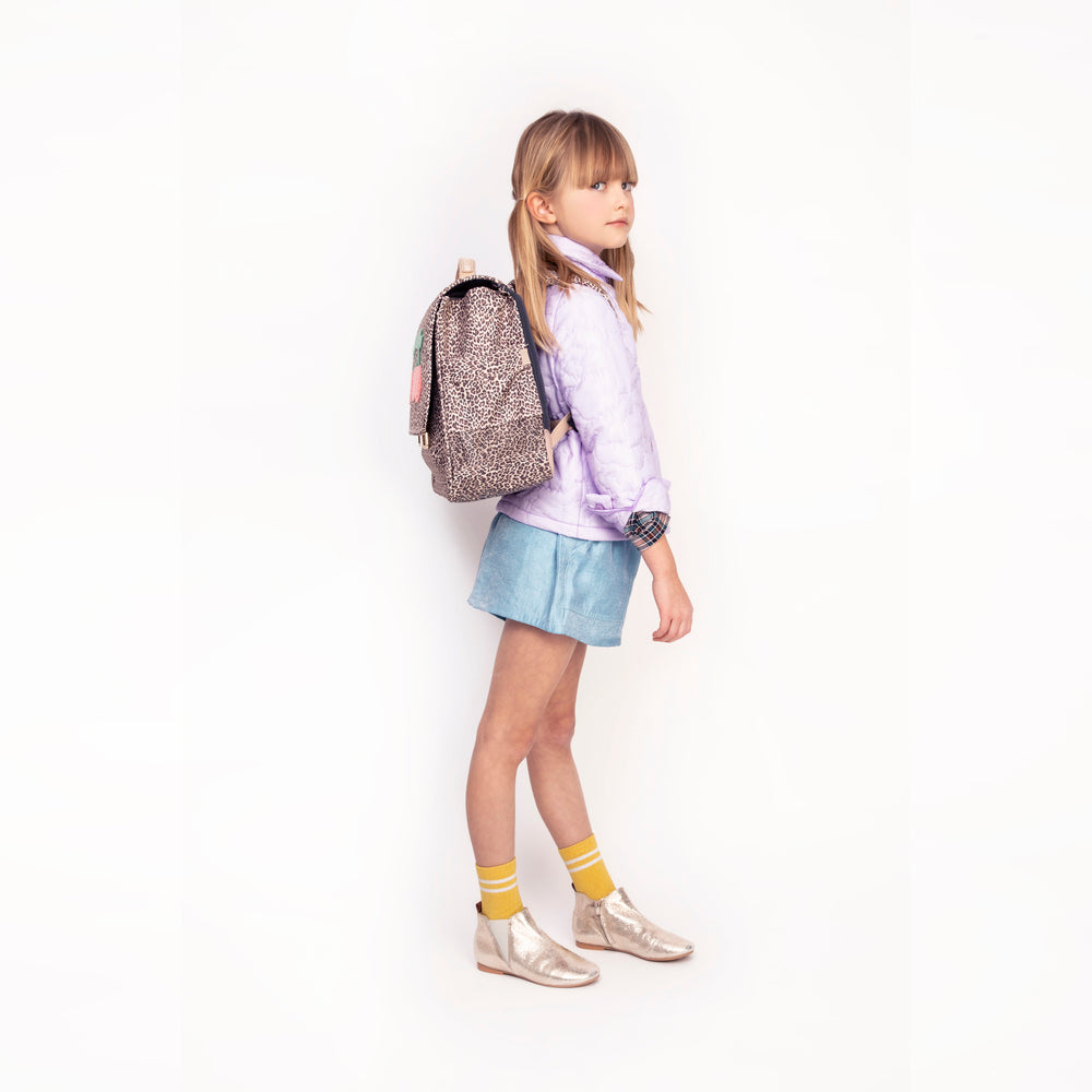 The It Bag Midi schoolbag is a true back-to-school essential. The Leopard Cherry design is a Jeune Premier bestseller for girls from the first year of primary school onwards.