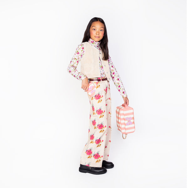 Travel light & stylish with the new 'Caroline' weekend bag and matching travel pouch from the Jeune Premier Travel Collection.