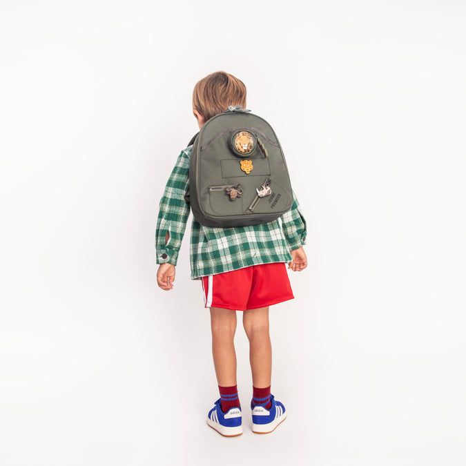 Ergonomic backpack for toddlers from 2 years old. If you want your toddler to walk the road to independence, the Ralphie backpack Big Five is a key piece. 